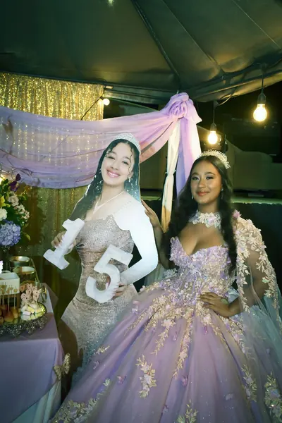Quinceañera en su sesión con caballos, foto 9