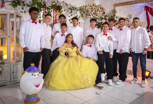 Fiesta de 15 de Ivanna