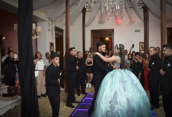 Fiesta de 15 de Valery